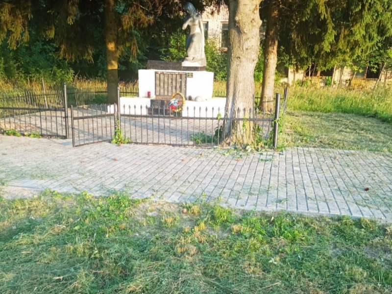 Неравнодушные жители села Мокрое.