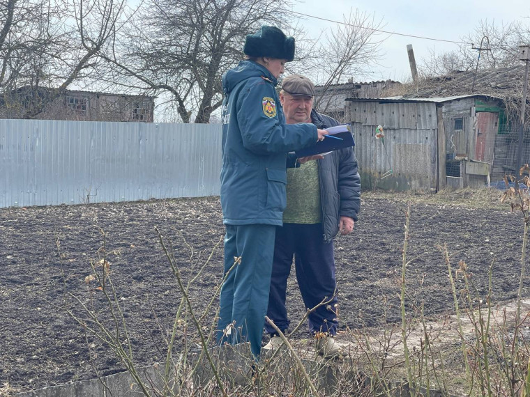 Сотрудниками ОНД и ПР по Одоевскому и Арсеньевскому районам, проведен рейд в д Боброво Арсеньевского района. Сотрудниками ОНД и ПР по Одоевскому и Арсеньевскому районам, проведен рейд в д Боброво Арсеньевского района.
